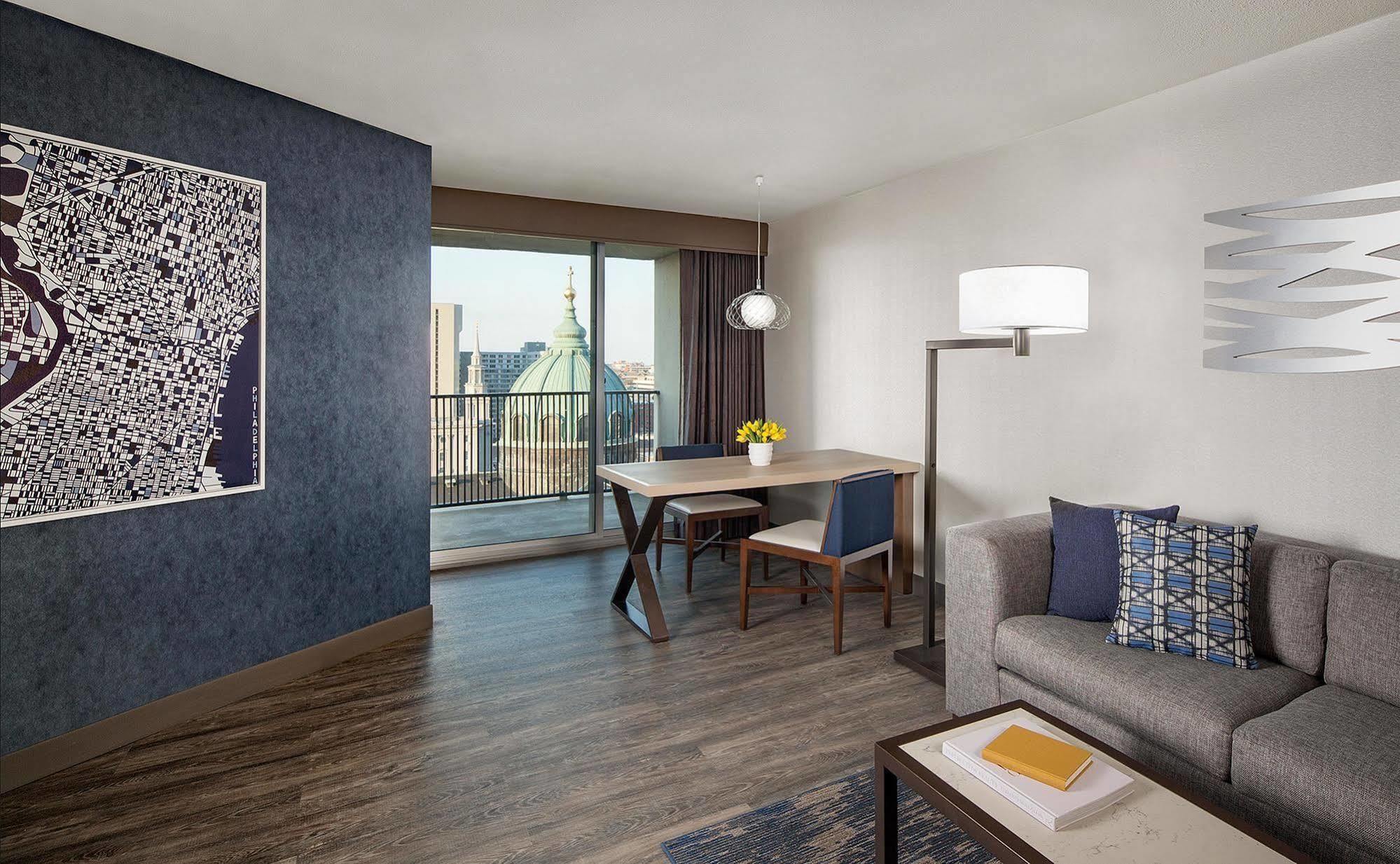 Embassy Suites Philadelphia - Center City Ngoại thất bức ảnh