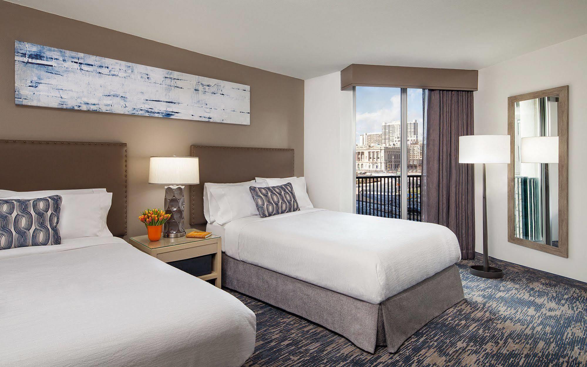 Embassy Suites Philadelphia - Center City Ngoại thất bức ảnh